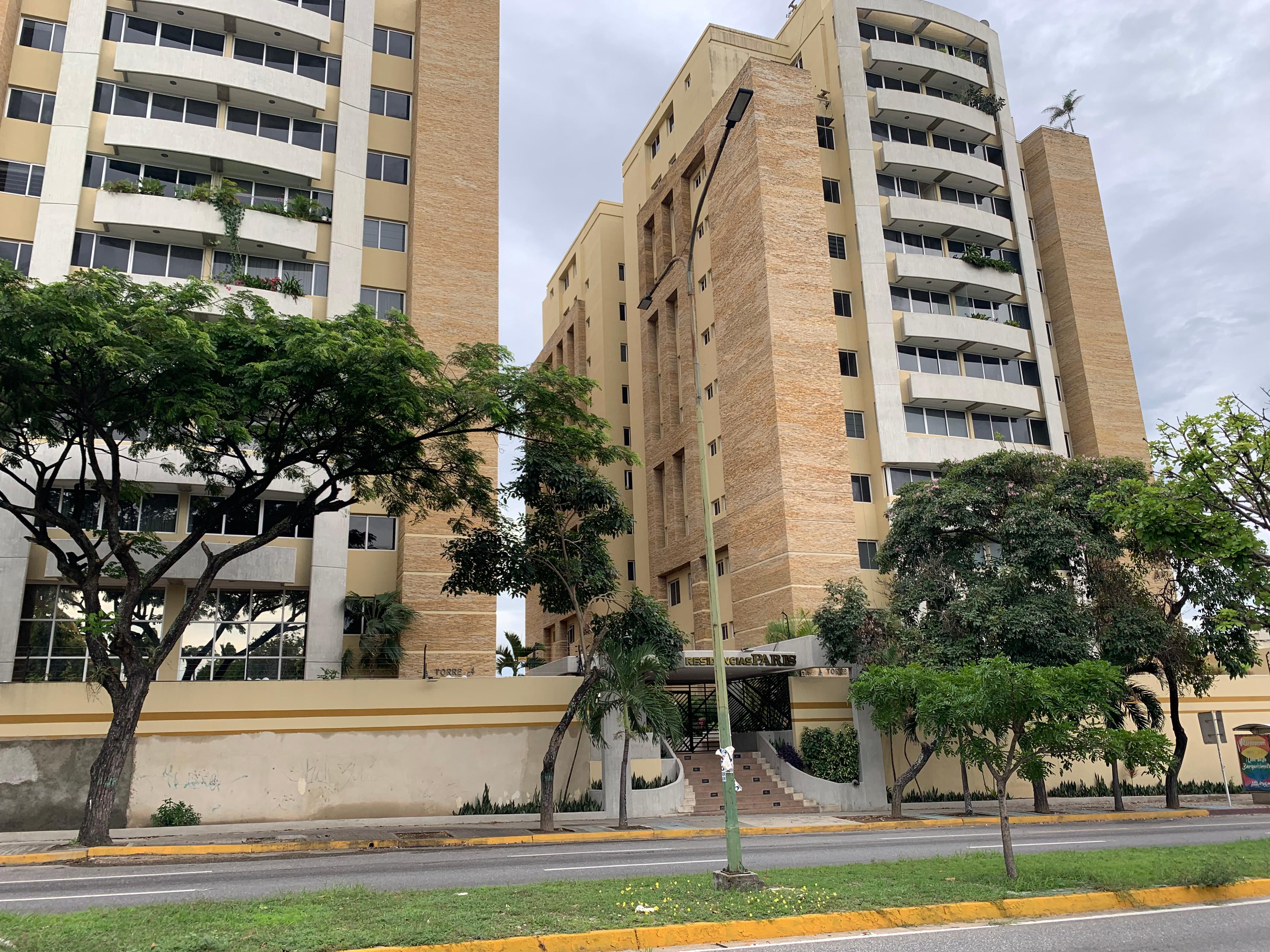 Apartamento en avenida lara 
